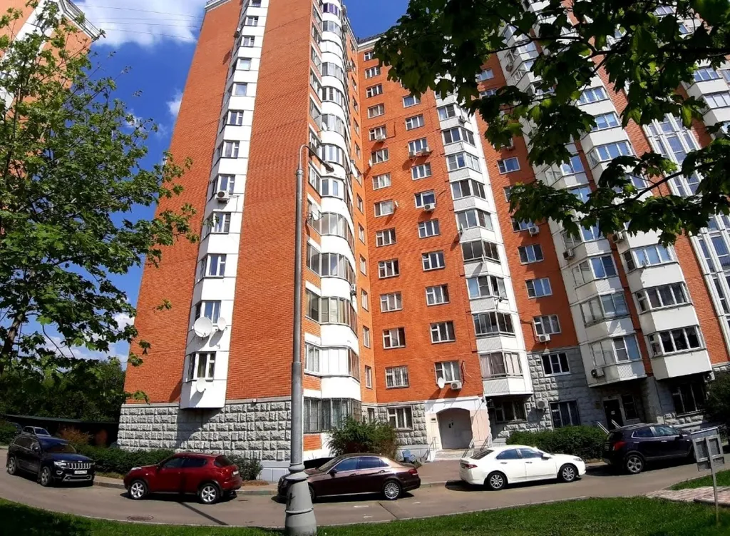 Тихая комната в трёхкомнатной квартире