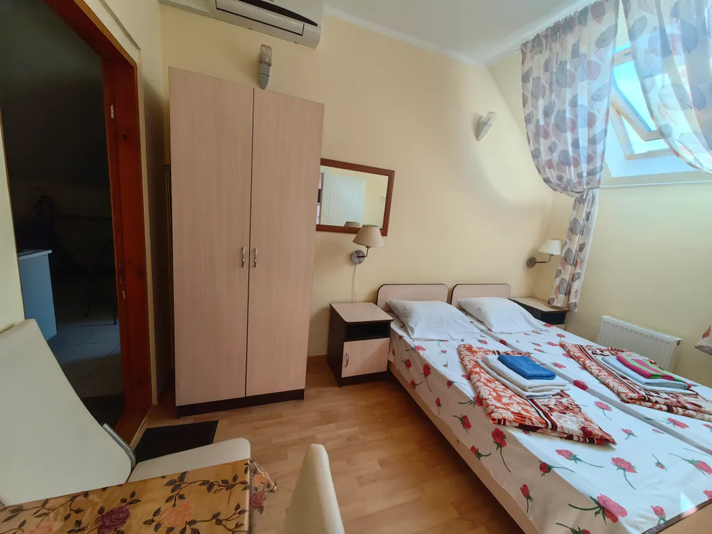 Квартира Двухкомнатные апартаменты в центре — Адлер