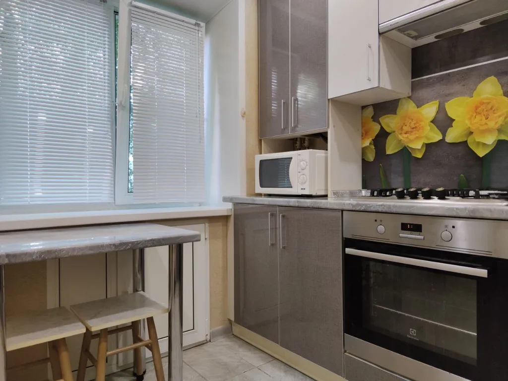 Квартира 1-ая квартира спальный район рядом с Волейбольным центром — Ярославль