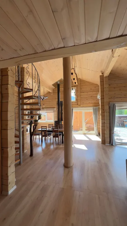 Маленькая кедровая вилла VillasViktoria