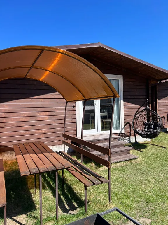 Домик с видом на горы