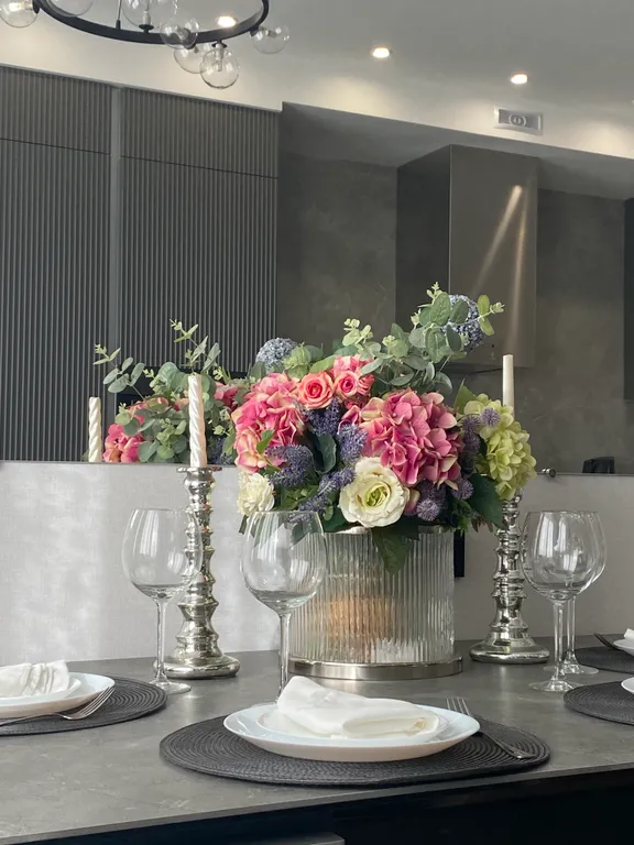 Двухкомнатный люкс с видом на Парк Победы и море