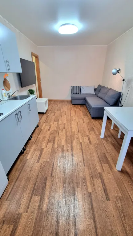 Уютная кв на Красной линии 8 км Рядом всё необходимое