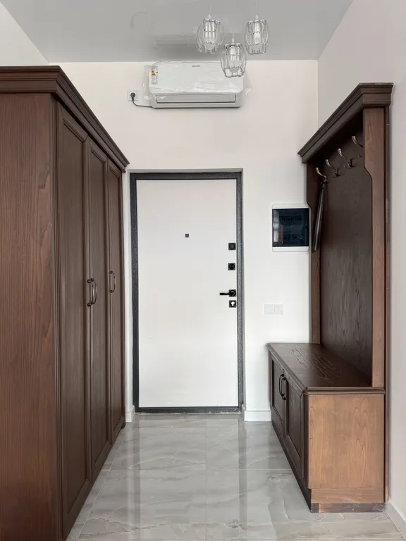 Новый дом с подогреваемым бассейном