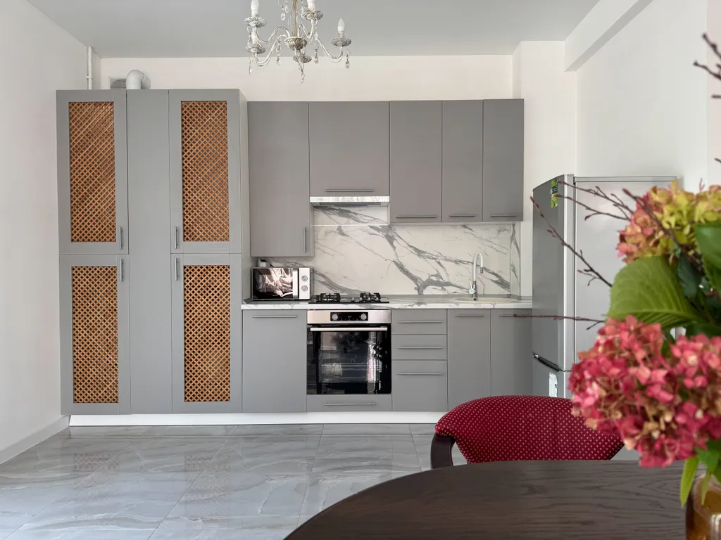 Новый дом с подогреваемым бассейном