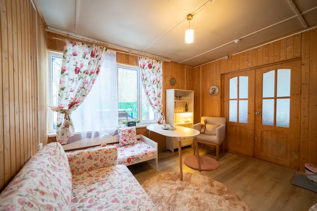 Коттедж Коттедж Уютная дача в литературной части — Санкт-Петербург