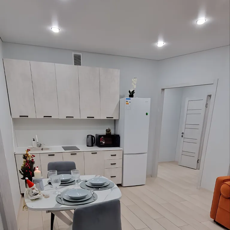 День ночь -  шикарная изюминка Orange в тихом центре