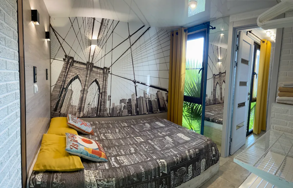 Коттедж Домик у бассейна — Сириус