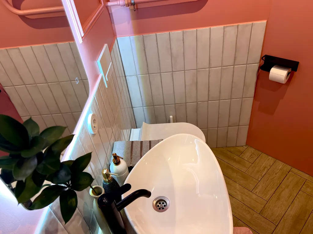 Стильная студия у ТРЦ Планета