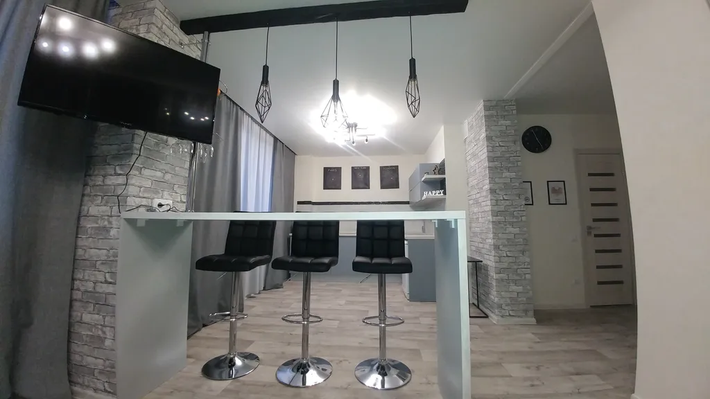 Комфортабельная студия с дизайнерским ремонтом в стиле Лофт