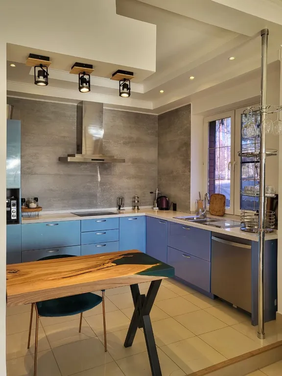 4-комнатный Дом