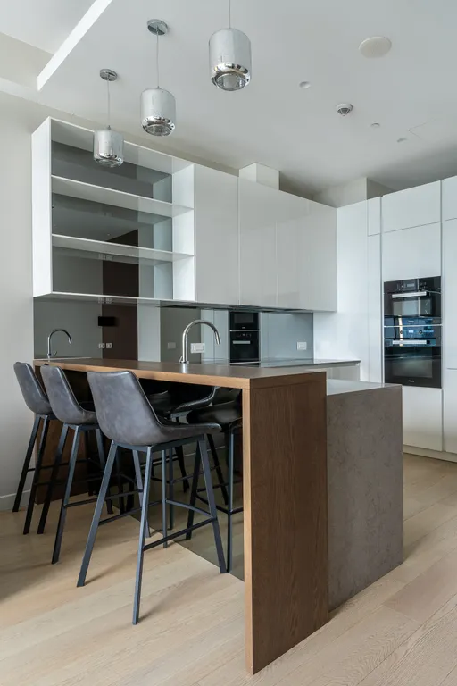 Апартамент на 63 этаже с видом на башни