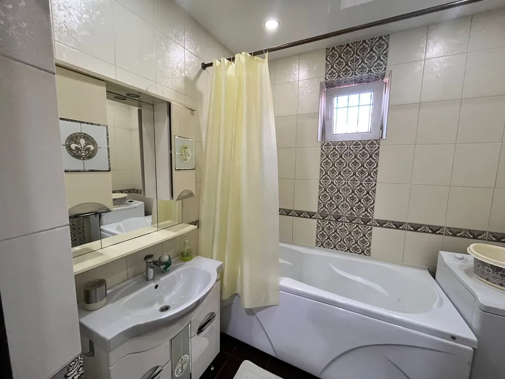 Уютный отдельный дом в центре города