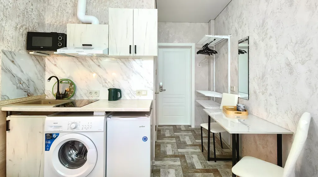 Уютная студия с балконом, отоплением, кухней, стиралкой, беседкой, парковкой