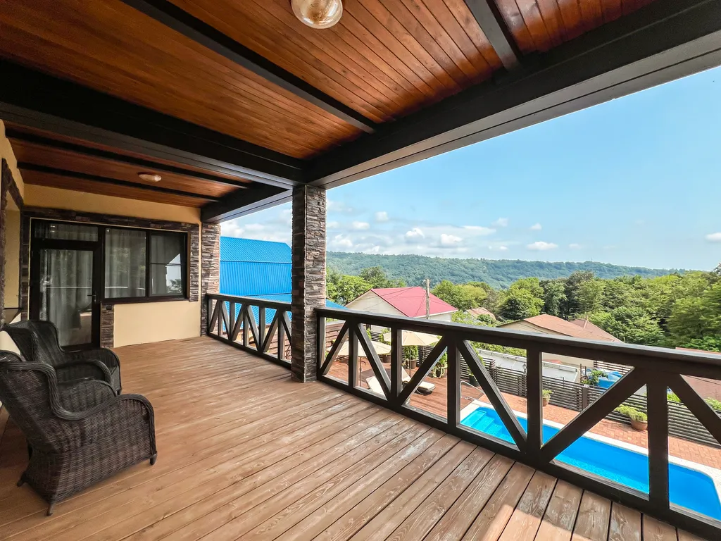 Уютный деревенский дом в стиле шале