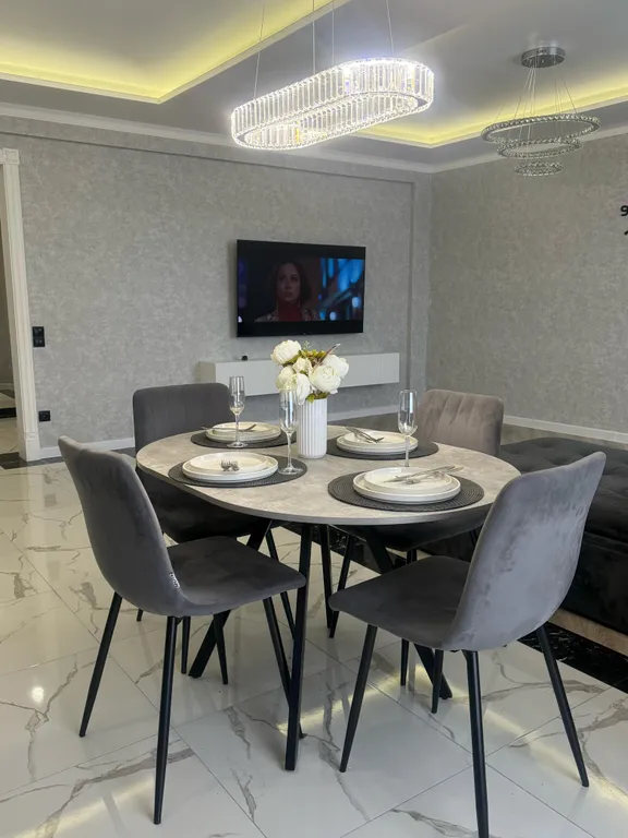 Уютная двухкомнатная квартира в хорошем районе