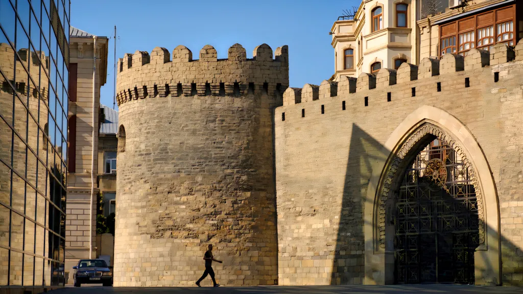 Комфортная двухкомнатная квартира рядом старом городом