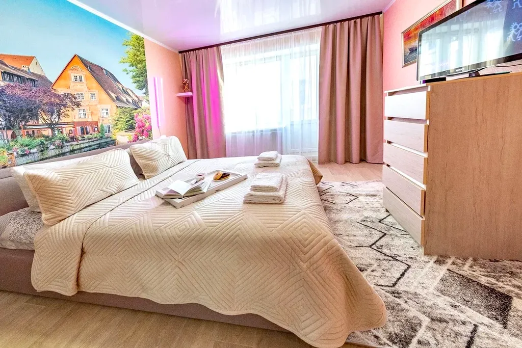 Квартира Прекрасная однушка в центре с бесконтактным заездом — аренда посуточно в Новый Уренгой