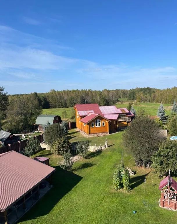 Уютный дом-баня из клеёного бруса, с двумя бассейнами