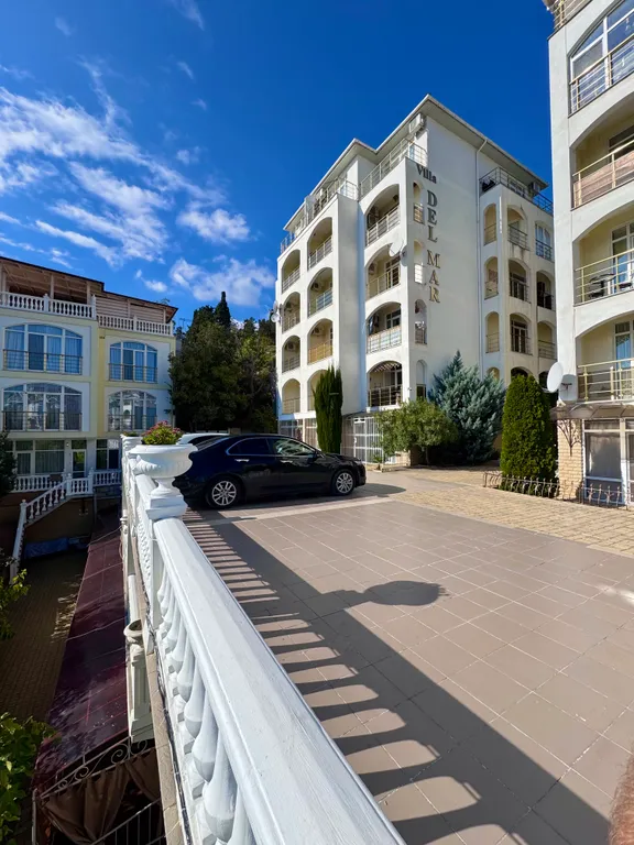 Квартира-студия в ЖК ВиллаДельМар с балконом и видом на море в Гаспре