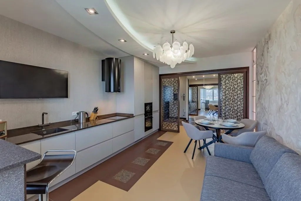 2-комнатная квартира с красивейшим видом на море и горы