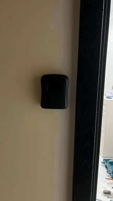 Чистая, уютная квартира, тихий закрытый двор с детской площадкой