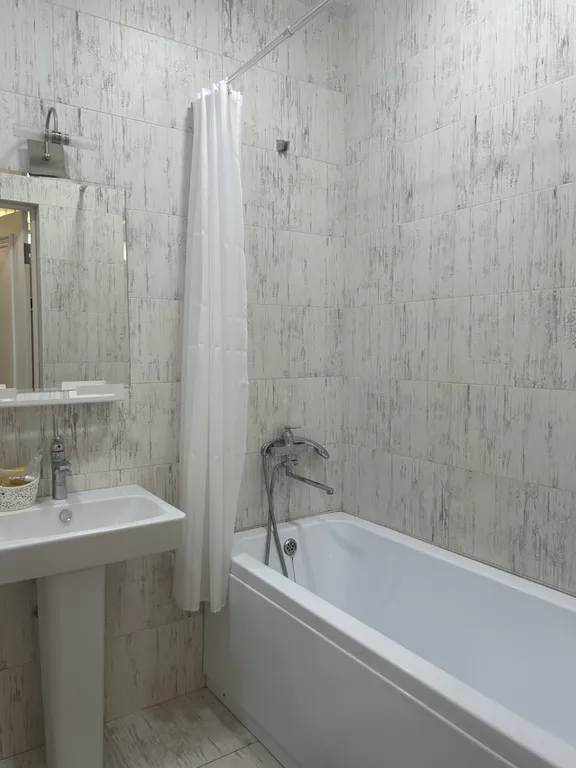 Квартира 3-комнатная Квартира — Дербент