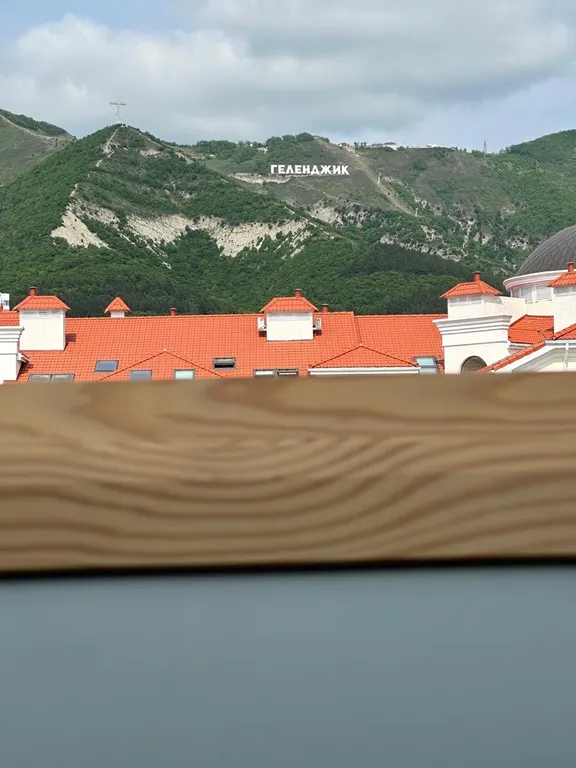 Квартира Квартира Дизайнерская мансарда в самом центре — Геленджик