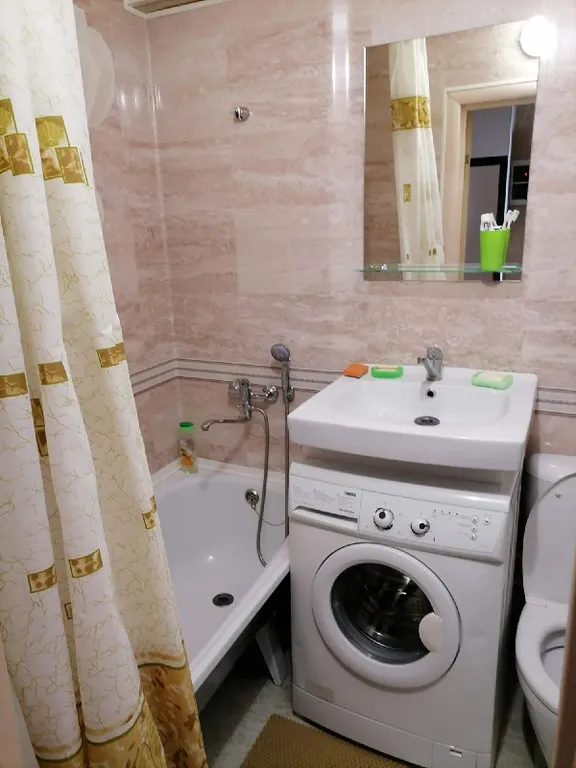 Квартира студия около ТЦ Петровского