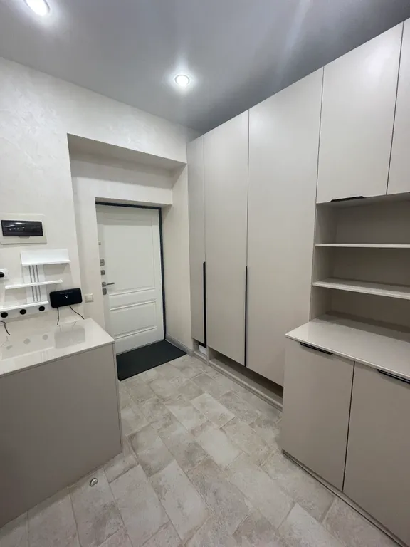 Большая, уютная двухкомнатная квартира с евроремонтом в центре города