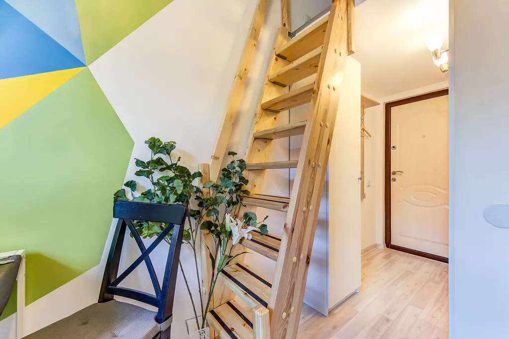 Двухуровневая студия у метро Лиговский проспект