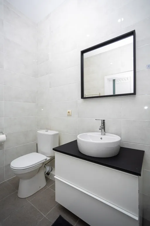 Квартира Апартаменты в сердце города с видом на горы и 100 м от моря — Геленджик