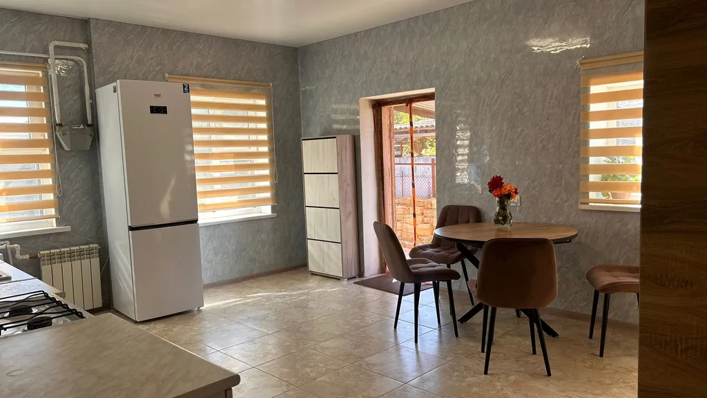 Коттедж Дом рядом с морем — Кучугуры