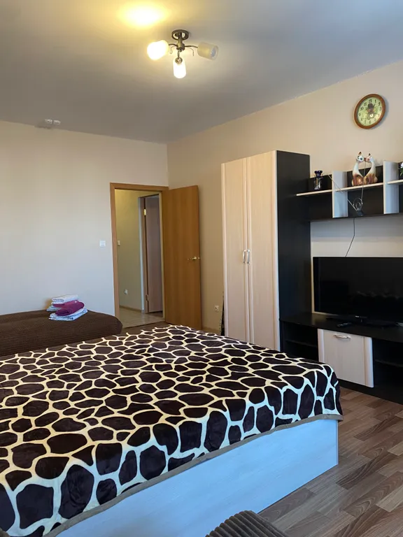 Квартира у Ледового Дворца и глк Хвойный Урман