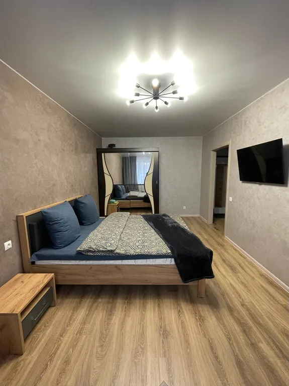 Красивая квартира в новом доме рядом с заездом в город