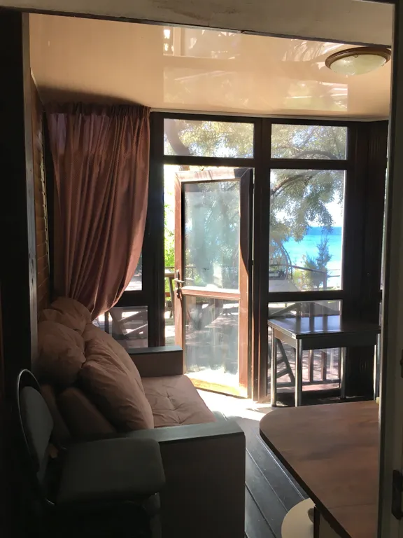 С видом на море