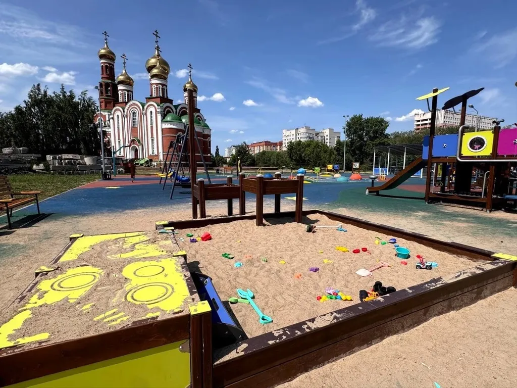 Уютная квартира в центре Левобережья