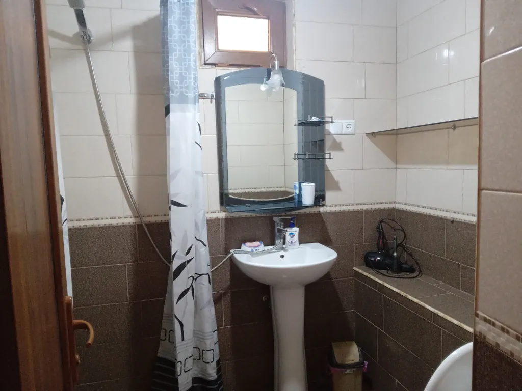 Большой семейный номер со своим санузлом и смежным номером