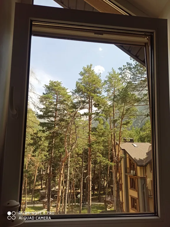 Уютная видовая квартира с дизайнерским ремонтом