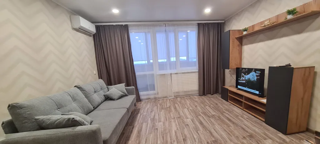 Квартира Уютная квартира в центре города с видом на набережную Нижнего озера — Калининград