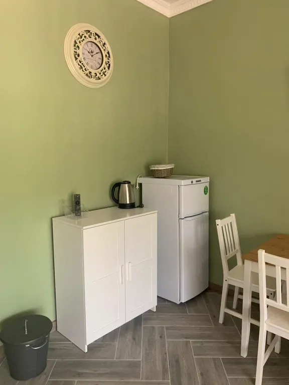 Квартира Комната — Бжид