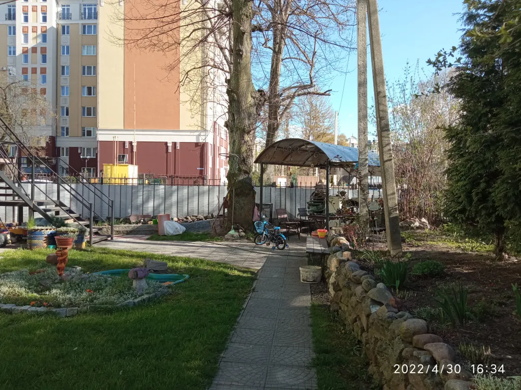 Уютная мансарда возле парка