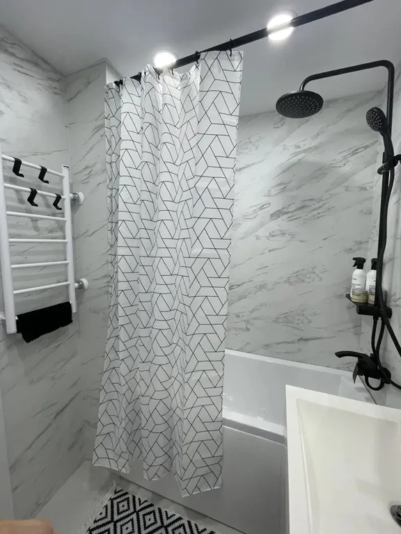 Евро-трешка на автостанции