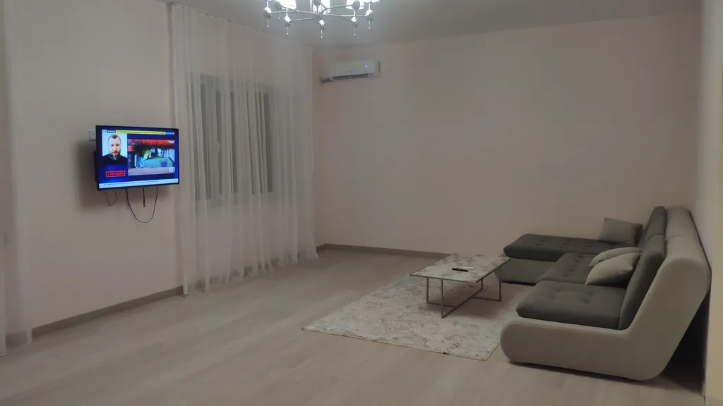 Уютный 2-этажный дом недалеко от моря до 9 гостей.