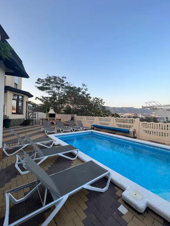 Коттедж на первой береговой линии