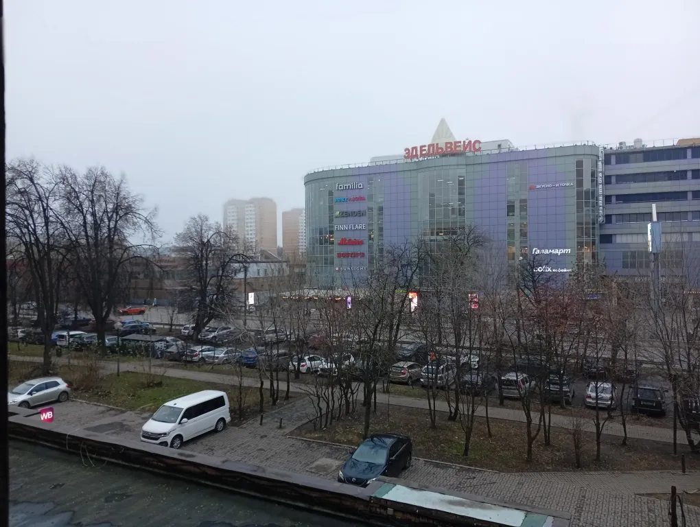 Трёхкомнатная квартира рядом со станцией