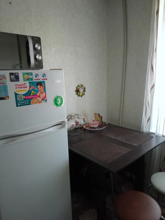 Уютная двухкомнатная квартира в центре города. Балкон застеклён