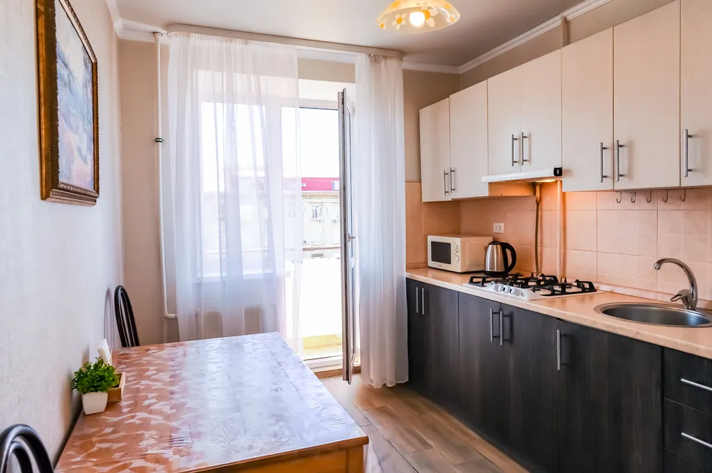 Двухкомнатная квартира в самом центре с парковкой