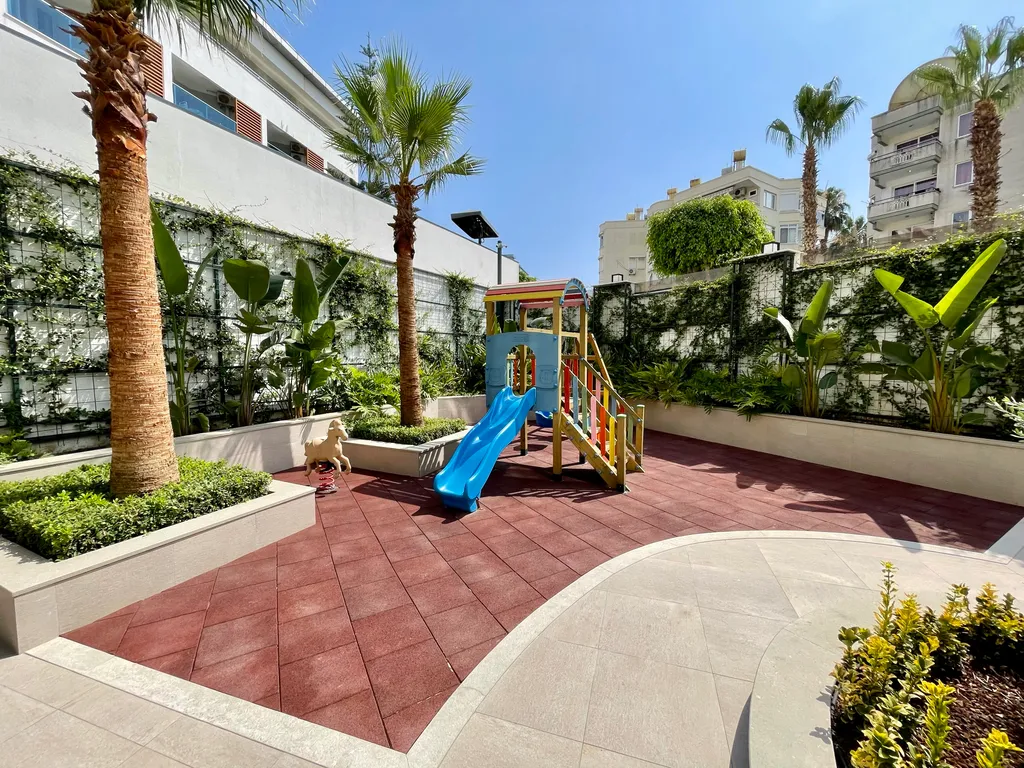 Luxury Flat 300m to the Beach