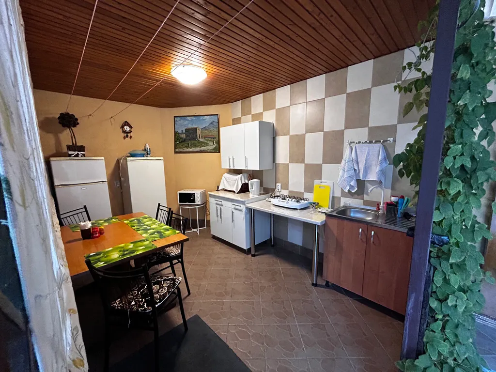 Коттедж Дом со всеми удобствами в экологичном, историческом районе города — Судак